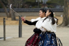 착한도시여행 | 빛으로 여는 세상