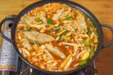 Home Cuisine - 만두전골, 버섯만두전골 만들기, 만드는법