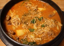 Home Cuisine - 돼지고기 사골우거지탕