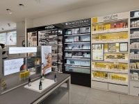 에펠커머스 약국 티라트래블