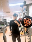 제가 씬스퀘어 스타일의 안경을 좋아해서.비슷한 모델들을 착용하고있어요 제가 원하는 구매후기 - 핫선글라스 구매후기