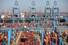 IMF cuts world economic growth forecasts as import tariffs, emerging market issues bite By Reuters IMF cuts world economic growth... 