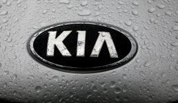 U.S. prosecutors probe Hyundai, Kia vehicle recalls: source By Reuters U.S. prosecutors probe Hyundai, Kia vehicle recalls: source