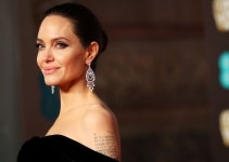 졸리몬드 | Angelina Jolie, Brad Pitt reach child custody agreement: lawyer By Reuters Angelina Jolie, Brad Pitt reach child custody...