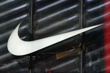 Nike misses North America revenue estimates, shares drop By Reuters Nike misses North America revenue estimates, shares drop