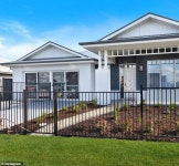 GJ Gardner Homes franchise in Queensland collapses | Daily Mail Online Fury as major Australian building company collapses