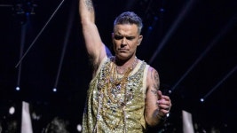 Robbie Williams fans go wild as hes announced as headline act at BST Hyde Park 2024 and is branded a survivor after detailing... 