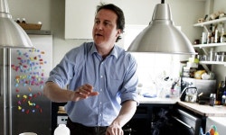 David Cameron has SECOND kitchen fitted in Downing Street home | Daily Mail Online David Cameron has SECOND kitchen fitted in...