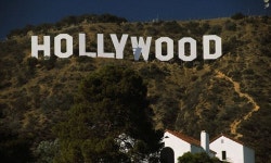 Hollywood sign: Row over tourists swarming iconic attraction... Online Hollywood hell: Local row over tourists swarming iconic... 