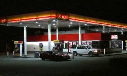 Three-year-old boy accidentally kills self with gun at Washington gas station | Daily Mail Online Boy, three, shoots himself dead... 