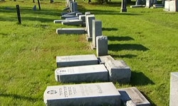 3 Connecticut teens arrested for destroying nearly 100 gravestones at Jewish cemeteries | Daily Mail Online Three teens... 
