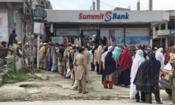 Summit Bank to sell 51pc shares to UAE investor - Newspaper - DAWN.COM Summit Bank to sell 51pc shares to UAE investor