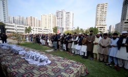 Death toll from Karachi’s Gul Plaza fire rises to 73; 23 identified so far - Pakistan - DAWN.COM Death toll from Karachi’s... 