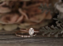 1.00ct Classic Moissanite Oval 7x5mm and Milgrain Diamond - Etsy