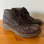DOC MARTENS 12283 Flower Power Brown Chunky Boots RARE 90s | Etsy DOC MARTENS 12283 Flower Power Brown Chunky Boots RARE  90s | Etsy