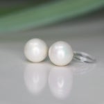 Invisible Clip on 6mm, 8mm or 10mm Simulated Shell Pearl Clip on Earrings Non Pierced Ears Round Simulated Pearls, Metal Free - Etsy