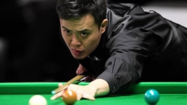 Marco Fu v Peter Ebdon: Quick progress for Fu - World Championship 2015-2016 - Snooker - Eurosport Marco Fu v Peter Ebdon: Quick... 