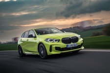 2022 BMW M135i xDrive | 보배드림 자동차사진/동영상
