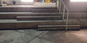 2,000,000 members! Heres a set of stairs. | /r/MildlyInfuriating | Mildly Infuriating | Know Your Meme 2,000,000 members! Heres... 