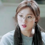 셀럽알람 아이유편 동글이 안경 움짤 셀럽알람 아이유편 동글이 안경 움짤 | 외국 연예인, 연예인, 인스타그램
