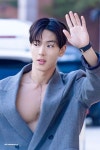 더블유몰타임타임옴므 | [기획전] TIME HOMME : Just a Minute【2025】 | ショヌ, 腹
