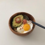 쌈싸먹는국민짜글이앤두가지떡볶이 | Instagram의 여나테이블✨ 집밥 홈카페님: “_ #김치짜글이 돼지앞다리살 듬뿍 넣고 자박자박 짜글이 끓여, 쌈싸먹는 점심😋 달걀국과도 궁합짱!...