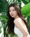 Pin page 고윤정 || Go Youn Jung에 있는 Neige님의 핀 | 아시아의 아름다움, 아름다운 소녀들, 헤어스타일 아이디어