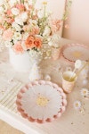 Pin oleh maria♡ di 성전꽃꽂이 | Tempat pernikahan, Tema pernikahan, Bunga perkawinan