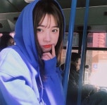 1 그 코트에서 그녀의 첫 번째 사진