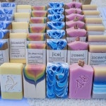 집에서 쉽게 만들 수 있는 엄청나게 간단한 DIY 비누 아이디어