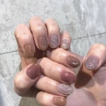 UNISTELLA NAIL DESIGN - 내 손과 딱 맞는 #누드컬러 에 귀걸이를 연상시키는 #골드스터드 들♥️...
