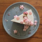 앙끄레 on Instagram: _1호 주문케이크 +흑임자설기 +풀아이싱 +스탬프 ‘happy birthday’ +하판레터링 주문 감사합니다🥰 공방이전으로 2월... 