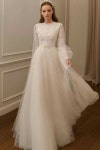 Dresses에 있는 salma saleh님의 핀 | 꿈의 웨딩 드레스, 웨딩드레스 스타일, 동화 드레스