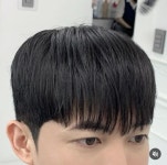 신사역 미용실 뉴이드헤어 대환 / 쉐도우펌 세미히피펌 시스루댄디컷 슬릭컷 on Instagram: 슬릭컷 슬릭한 스타일에 텍스쳐 더하기 ⭐️오픈... 