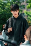 유토이미지 | 큐레이터 082