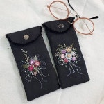 #프랑스자수 #프랑스자수mimi #일산프랑스자수 #일산프랑스자수공방 #안경집#Embroidery #stitch#needlework#하나.둘 완성되는 안경집~ 🌿