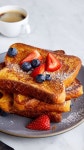 새벽에 배달온 유정란 농장의 초란유정란 애정하는 영준목장의 치즈 (… | Food presentation, Healthy breakfast, Aesthetic food
