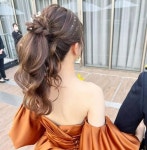 웨딩헤어메이크업 아이웨딩 아이웨딩 > 살롱드뮤사이 | Short bridal hair, Korean wedding hair, Simple wedding hairstyles