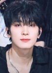 ᴛʜᴜᴍʙs ᴜᴘ ₇₁₇ on Twitter: 오늘 안경 안 끼고 왔네ㅋㅋ #원우 #WONWOO 🖤🖤🖤🖤🖤🖤…  ᴛʜᴜᴍʙs... 