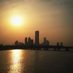 걸어가다가 본 성당. 건축된 지 무려 100년이 넘었다고..