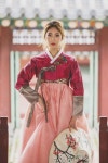 ปักพินโดย 민영 손 ใน 기생자수 ในปี 2025 | ชุดเกาหลี, ชุด... 