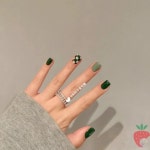 깔끔한 화이트시럽🤍 김해네일 ㅣ 삼계동네일 ㅣ 네일감성 ㅣ 네일수강 ㅣ 패디플래닝수강 on Instagram: 깔끔한 화이트시럽🤍... 