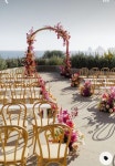 Pin page 플로리스트학원 안단테블룸스쿨 | 화훼장식기능사... 줘요             #안단테중급반 #트… | Bridal bouquet flowers... 