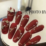 Pin page Pin by DDE:) on 메이크업/네일아트 | Nail art wedding, Bling nails, Cute easy nail designs