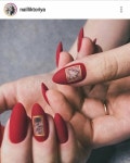 Pin page Épinglé par 다정 sur 네일아트 | Ongles