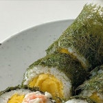 sushi #roll #homemade #japanesefood #monkey#おうちごはん #デコ寿司 #猿 #さる#원숭이 #데코스시 #김밥… | 김밥, 스시, 밥