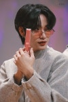 Pin page Pin von aurora; 지민🌙 auf freebies