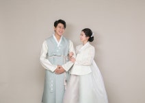 아이웨딩 > 브랜드 > 웨딩한복 > 반가의우리옷