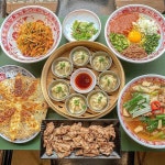Instagram의 맛집방범대(맛방)님: “[신논현] 탕탕미엔🍜 -𝟕- 헐 5번 나오는 곳. 이 집은 안가면 손해;; 👉🏻 맛🎖🎖🎖🎖🎖 논현... 