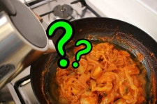 먹다 남은 떡볶이 처음보다 더 맛있게 데우는 법 | 식품 아이디어, 먹다, 음식